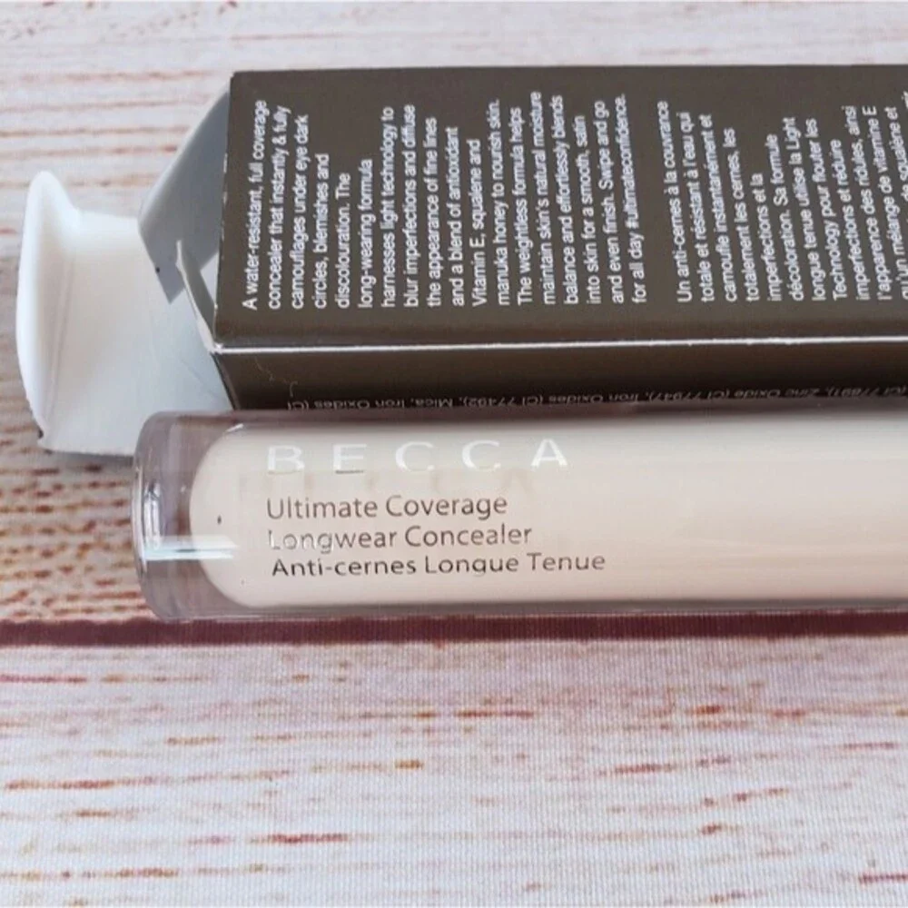 NIB Becca Ultimate Coverage Longwear Concealer in Linen
